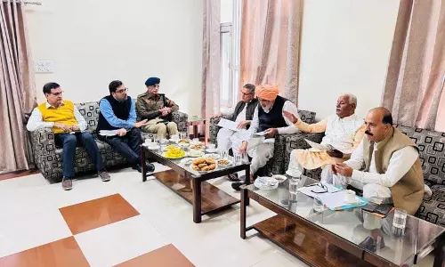 Haryana : मंत्री ने नगर निगम से यमुनानगर, जगाधरी में कार्यों में तेजी लाने को कहा Haryana : मंत्री ने नगर निगम से यमुनानगर, जगाधरी में कार्यों में तेजी लाने को कहा