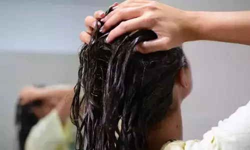 बिना शैम्पू के इन 5 प्राकृतिक उपायों से धोएं अपने बाल बिना शैम्पू के इन 5 प्राकृतिक उपायों से धोएं अपने बाल