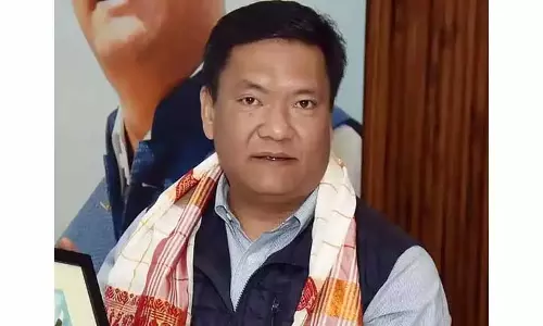 Arunachal : खांडू ने संविधान के बारे में छात्रों को शिक्षित करने के लिए Arunachal : खांडू ने संविधान के बारे में छात्रों को शिक्षित करने के लिए