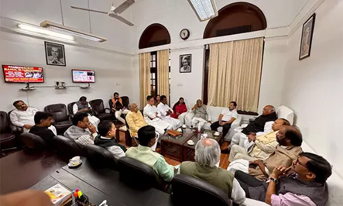 संसद के शीतकालीन सत्र के लिए प्रमुख मुद्दों पर चर्चा करने के लिए India Block के फ्लोर नेताओं की बैठक हुई