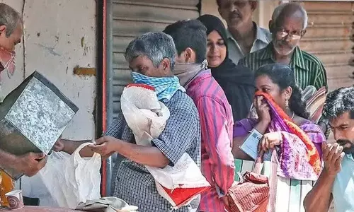 Nalgonda में सार्वजनिक वितरण प्रणाली का क्रियान्वयन एक मानक स्थापित Nalgonda में सार्वजनिक वितरण प्रणाली का क्रियान्वयन एक मानक स्थापित