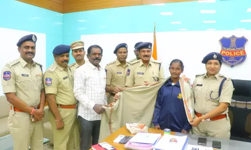 पुलिस कांस्टेबल की बेटी को Volleyball चयन के लिए शीर्ष पुलिस अधिकारी की सराहना मिली