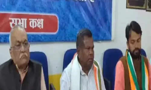चुनाव नहीं लड़ेगी कांग्रेस पार्टी, कवासी लखमा ने दिया बड़ा बयान, जानिए क्यों? चुनाव नहीं लड़ेगी कांग्रेस पार्टी, कवासी लखमा ने दिया बड़ा बयान, जानिए क्यों?