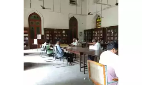 Telangana: राज्य केंद्रीय पुस्तकालय बुनियादी ढांचे के मुद्दों से जूझ रहा Telangana: राज्य केंद्रीय पुस्तकालय बुनियादी ढांचे के मुद्दों से जूझ रहा