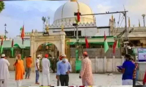 Court ने अजमेर दरगाह को शिव मंदिर बताने वाली याचिका स्वीकार की, एएसआई को तलब किया Court ने अजमेर दरगाह को शिव मंदिर बताने वाली याचिका स्वीकार की, एएसआई को तलब किया
