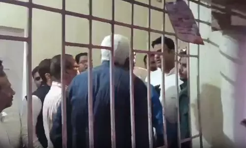 CG BREAKING: दीपक बैज के सामने भिड़े सुबोध हरितवाल और राजेश पांडे, देखें VIDEO...