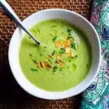 Lemon Broccoli Soup:   सर्दियों में लें ताजगी का अनुभव