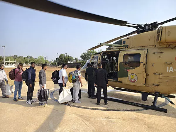 Indian Army ने महाराष्ट्र चुनाव के दौरान यात्रियों और माल को ले जाने के लिए 77 घंटों में 140 उड़ानें भरीं