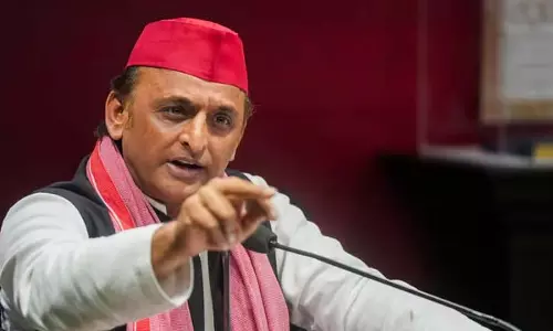 मुलायम यादव का दावा, यूपी पुलिस ने किया धमाका, सुप्रीम कोर्ट में दखल की मांग