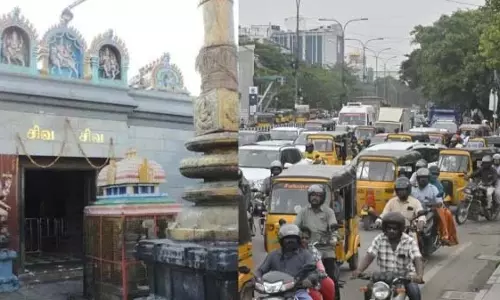 चेन्नई पुरसवक्कम जा रहे: ट्रैफिक पुलिस की महत्वपूर्ण सलाह.. इससे न चूकें चेन्नई पुरसवक्कम जा रहे: ट्रैफिक पुलिस की महत्वपूर्ण सलाह.. इससे न चूकें