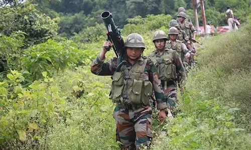 Pir Panchal और अन्य इलाकों में बड़े पैमाने पर आतंकवाद विरोधी अभियान जारी