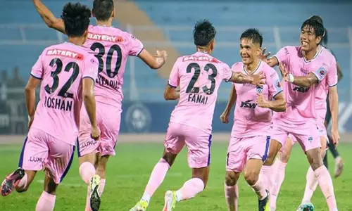 ISL: सुनील छेत्री के दो गोल की बदौलत बेंगलुरु एफसी ने मोहम्मडन एससी को हराया