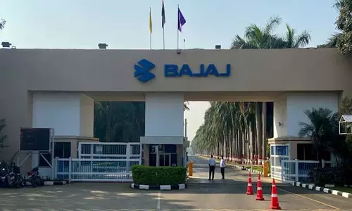 Bajaj Auto शेयर की कीमत में -0.54% की गिरावट Bajaj Auto शेयर की कीमत में -0.54% की गिरावट