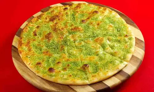 Different Naan Recipes: झटपट मेहमानों के लिए बनाएं ये नान