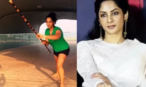 Sriya Reddy ने अनोखे तरीके से मनाया अपना जन्मदिन, कलारीपयट्टू को अपनाया Sriya Reddy ने अनोखे तरीके से मनाया अपना जन्मदिन, कलारीपयट्टू को अपनाया