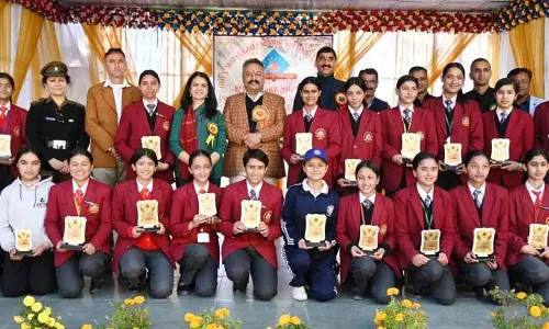 Portmore school के बच्चों से कहा, छात्रावास जल्द ही बनेगा यह सुनिश्चित किया जाएगा