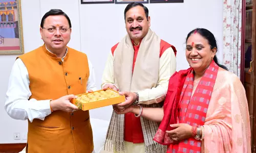 Dehradun: नवनिर्वाचित विधायक आशा नौटियाल ने की सीएम धामी से मुलाकात Dehradun: नवनिर्वाचित विधायक आशा नौटियाल ने की सीएम धामी से मुलाकात
