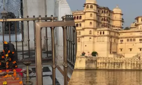 Udaipur: उदयपुर सिटी पैलेस के आसपास धूणी दर्शन के बाद हटाए गए बेरिकेड्स Udaipur: उदयपुर सिटी पैलेस के आसपास धूणी दर्शन के बाद हटाए गए बेरिकेड्स