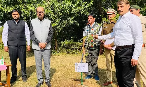 राज्यपाल रमेन डेका ने कबीरधाम जिले का किया दौरा राज्यपाल रमेन डेका ने कबीरधाम जिले का किया दौरा