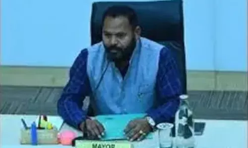 चंडीगढ़ : मेयर कुलदीप कुमार ने एमसी के संविदा कर्मचारियों को हटाने की वकालत की