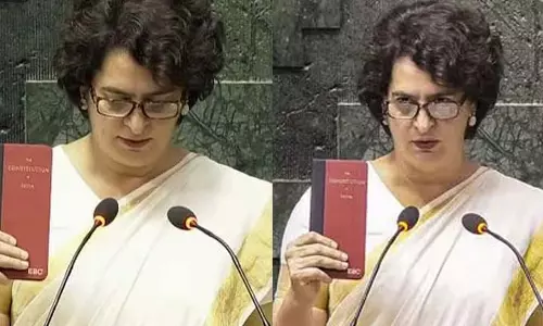 संसद में केरल की पोशाक में दिखीं प्रियंका: वायनाड से सांसद के रूप में शपथ ली