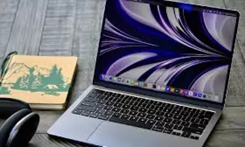 Flipkart Black Friday Sale में Apple और HP के लैपटॉप पर मिल रहा डिस्काउंट