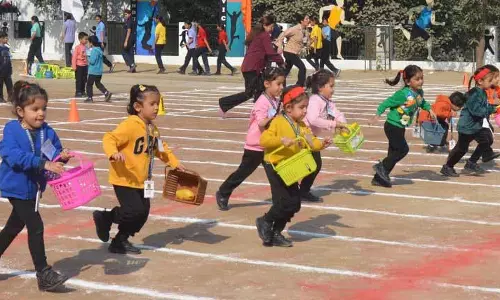 School ने 80वीं वार्षिक खेल प्रतियोगिता मनाई School ने 80वीं वार्षिक खेल प्रतियोगिता मनाई