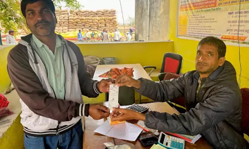 महासमुंद में धान खरीदी में प्रगति, किसानों को मिल रहा बेहतर समर्थन मूल्य