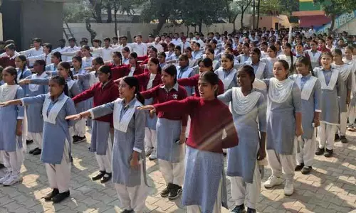 Ludhiana: छात्रों ने बाल विवाह के खिलाफ ली शपथ Ludhiana: छात्रों ने बाल विवाह के खिलाफ ली शपथ