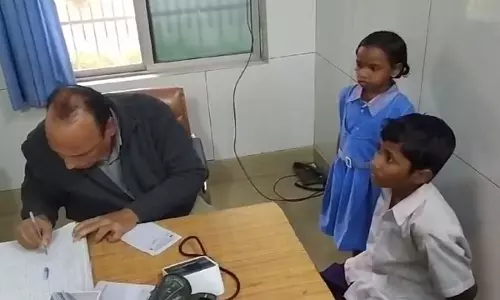 Odisha के स्कूल में मिड-डे-मील खाने से 21 छात्र बीमार, अस्पताल ले जाया गया