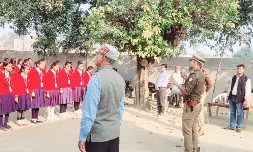 Kushinagar: मिशन शक्ति के तहत बालिका सुरक्षा पर चर्चा