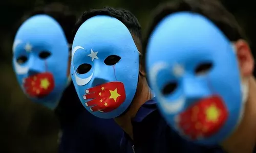 पंद्रह साल के निर्वासन के बाद चीन में Uighur शरणार्थियों पर अत्याचार के बारे में नए विवरण सामने आए