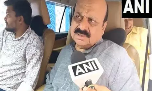 BJP के बसवराज बोम्मई ने संत चिन्मय दास की गिरफ्तारी की निंदा की BJP के बसवराज बोम्मई ने संत चिन्मय दास की गिरफ्तारी की निंदा की