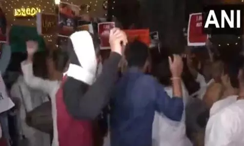 Bangladesh में अल्पसंख्यकों के साथ एकजुटता व्यक्त करने के लिए कीर्तन सभाओं का किया आयोजन