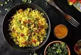 Recipe: सर्दियों में सुबह 10 मिनट में बनाएं गुड़ वाला पोहा