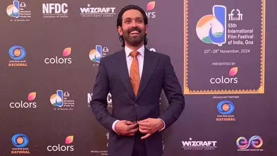 Vikrant Massey को IFFI गोवा में पर्सनालिटी ऑफ द ईयर का पुरस्कार मिला