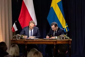 Sweden, Poland ने नई रणनीतिक साझेदारी पर हस्ताक्षर किए