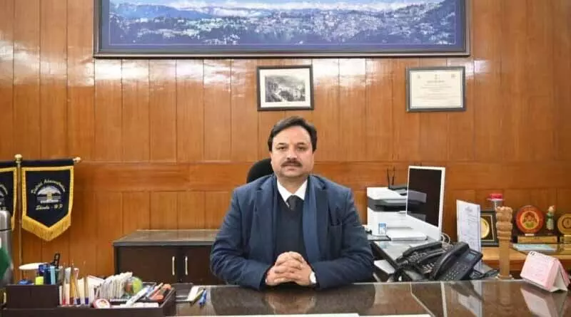 Shimla DC ने बैंकों से गरीबों के लिए सरकारी योजनाओं तक पहुंच बढ़ाने का आग्रह किया