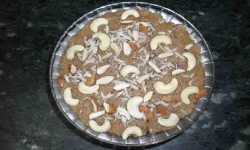Recipe: मीठे में बनाएं नारियल का हलवा