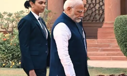 SPG कमांडो नहीं CRPF अधिकारी है ये महिला, वायरल फोटो की सच्चाई