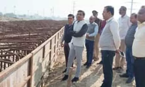 नोएडा प्राधिकरण के सीईओ ने निरीक्षण के दौरान खामी मिलने पर लिया एक्शन