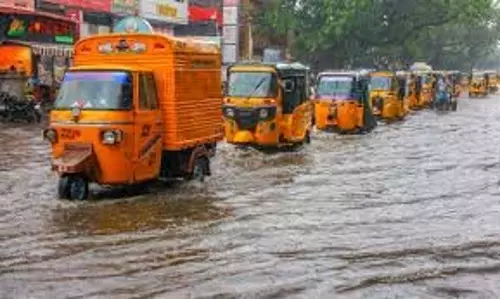 Depression: कल से तमिलनाडु में भारी बारिश Depression: कल से तमिलनाडु में भारी बारिश