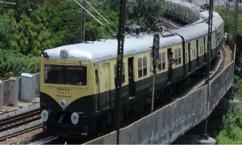 मेट्रो को टक्कर देगी ऐसी उपनगरीय इलेक्ट्रिक ट्रेनें: तांबरम टिकट की कीमत मेट्रो को टक्कर देगी ऐसी उपनगरीय इलेक्ट्रिक ट्रेनें: तांबरम टिकट की कीमत