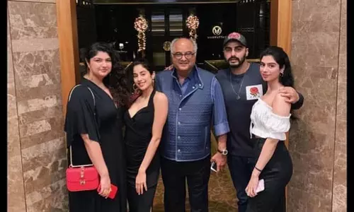 जान्हवी और ख़ुशी के साथ अपने रिश्ते पर बोले Arjun Kapoor जान्हवी और ख़ुशी के साथ अपने रिश्ते पर बोले Arjun Kapoor