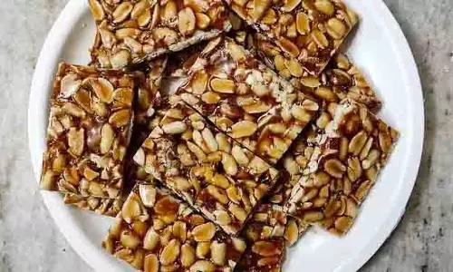 Gud Ki Chikki :  इस आसान विधि से घर पर बनाएं गुड़ की चिक्की