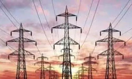 केंद्र सरकार बिजली नेटवर्क के लिए 9.1 लाख करोड़ रुपये निवेश करने की योजना बना रही