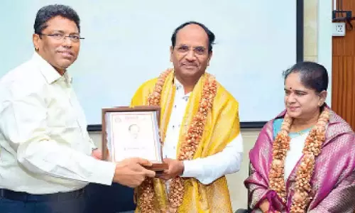 Tirupathi: टॉक शो होस्ट किरणप्रभा ने श्री सिटी समुदाय को प्रेरित किया