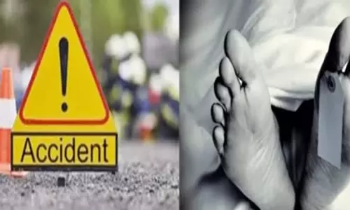 Kanpur: सड़क हादसे में बाइक सवार दो युवकों की मौत, तीन युवक घायल Kanpur: सड़क हादसे में बाइक सवार दो युवकों की मौत, तीन युवक घायल