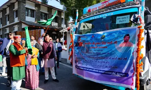 Dehradun: सीएम धामी ने किया 168 पालन केंद्रों का किया उद्घाटन