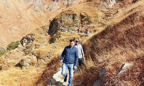 Himachal: बुनियादी सुविधाओं की जरूरतों को पूरा करने के लिए सरतयोला गांवों का दौरा किया Himachal: बुनियादी सुविधाओं की जरूरतों को पूरा करने के लिए सरतयोला गांवों का दौरा किया